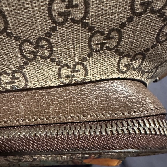 Gucci Tian GG Supreme Backpack
Monogram GG Floral Pattern Beige/Ebony/Multicolor - Picture 12 of 13